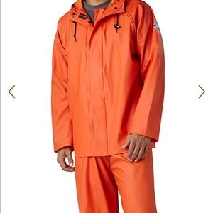 Helly Hansen men’s rain gear
